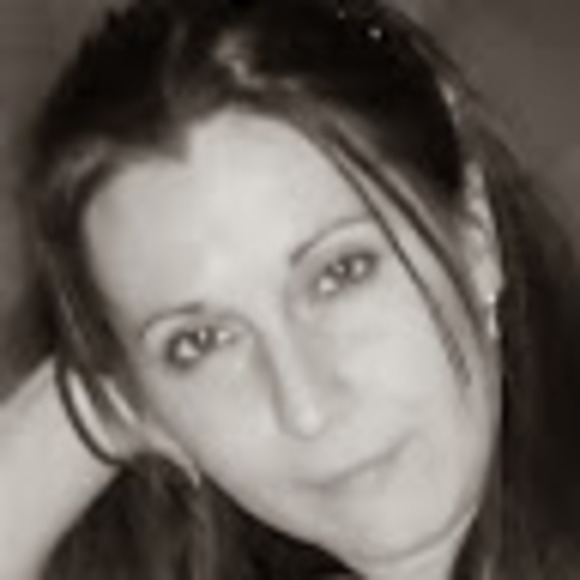 Meet your Posher, Cynthia - Picture 1 of 1